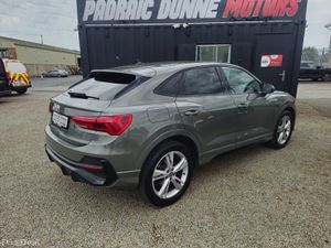 Audi Q3 S Line Black Edition STronic TDI - Image 4