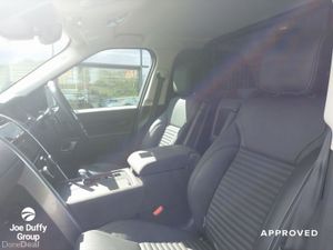 Land Rover Discovery 3.0 SD6 SE COMMERCIAL - Image 4