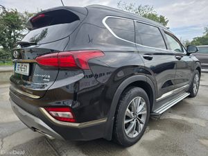 192 Hyundai Santa Fe 2.2 CRDi 4WD Executive Plus - Image 3
