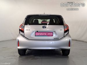 Toyota Aqua 1.5 HYBRID - Image 4