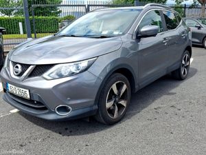 Nissan Qashqai 2015 Panoramic Roof - Image 4