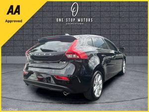 2017 Volvo V40 2.0D INSCRIPTION D4 AUTO (HUGE SPEC - Image 4
