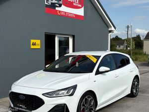 2023 Ford Focus ST- Line Vignale Auto - Image 4