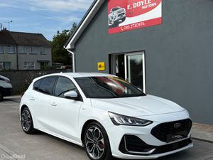 2023 Ford Focus ST- Line Vignale Auto - Image 3