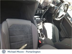 Volkswagen Golf 1.6 TDI 5DR 115HP Highline - Image 4