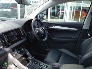 Skoda Karoq 2.0TDI 115HP DSG Ambition - Image 3