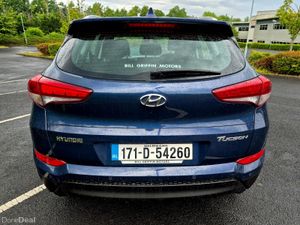 2017 HYUNDAI TUCSON 1.7D SE NAV - Image 4
