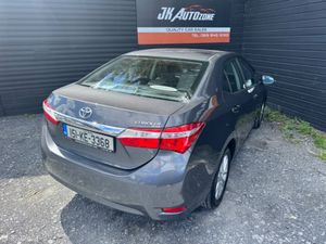Toyota Corolla 1.4 D-4D AURA - Image 4