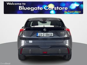 MG 4 LR EXCITE EV 203PS 5DR AUTO **FULL BLACK CLOT - Image 4
