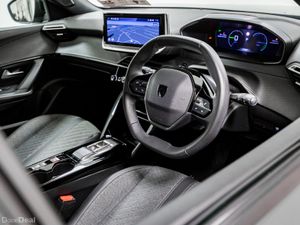 Peugeot 2008 E-Allure 54kWh 155HP - Image 2