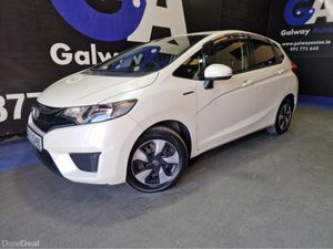 Honda Fit HYBRID, AUTO **65K MILES FROM NEW, REVER - Image 4