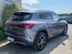 Mercedes-Benz EQA AMG 250+ ELECTRIC //HALF LEATHER - Image 4