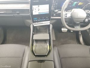 Renault Austral iconic esprit AlpineE-Tech 200 Aut - Image 4