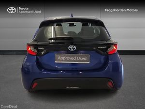 Toyota Yaris 1.5 HYBRID LUNA 4DR AUTO - Image 4