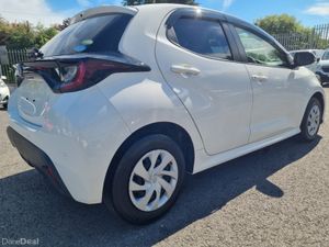 Toyota Yaris Hybrid  2020 - Image 3