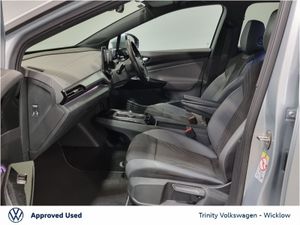 Volkswagen ID.4 ** LIFE DX ** 77kWh ** 174BHP ** S - Image 4