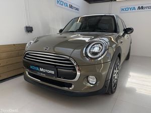 Mini Cooper 1.5 COOPER STEALTH SERIES 5DR PETROL A - Image 4