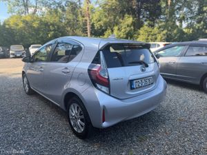 Toyota aqua 2017 - Image 3