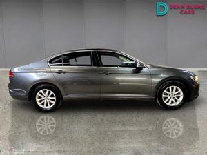 Volkswagen Passat 2017 - Image 3
