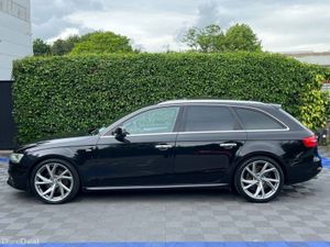 Audi A4 AVANT S-LINE 2.0 TFSI AUTO // TILT & SLIDE - Image 4