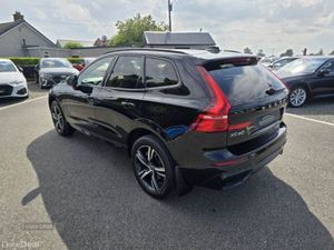 Volvo XC60 2.0 B4 MHEV R-DESIGN AWD - Image 3