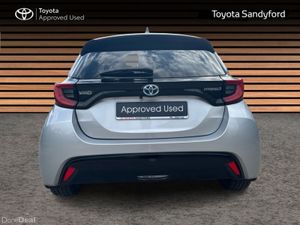 Toyota Yaris PLATINUM // FULL LEATHER // AIR CON / - Image 4
