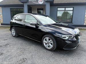 Volkswagen Golf 2023 - Image 2