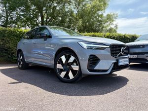 XC60 T8 ULTRA DARK AWD - Image 4
