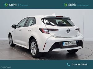 Toyota Corolla 1.8 Hybrid Luna Hatchback - Image 3