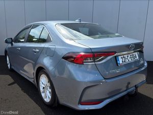 Toyota Corolla LUNA 4DR AUTO HYBRID - Image 3