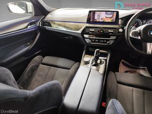 BMW 5-Series 2019 - Image 4