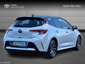 Toyota Corolla L/SPORT HB 4DR AUTO HYBRID - Image 2