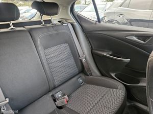 Vauxhall Astra 1.4 SRI 99BHP 5DR - Image 4