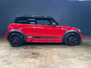 Mini Cooper JOHN COOPER WORKS - 1.6 AUTOMATIC - UP - Image 2