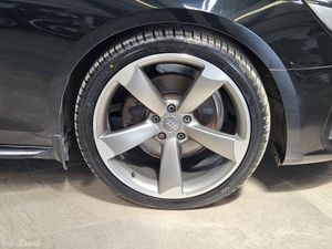 201 AUDI A4 AVANT S-LINE W/BLACK EDITION STYLING - Image 4