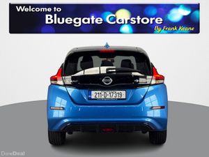 Nissan Leaf EV SV PREMIUM COLD PK **FULL BLACK CLO - Image 4