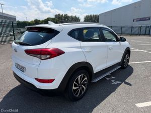Hyundai Tucson 1.7 CRDI, WIDE SCREEN NAV, 2 KEYS, - Image 4