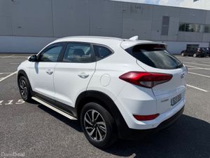 Hyundai Tucson 1.7 CRDI, WIDE SCREEN NAV, 2 KEYS, - Image 3