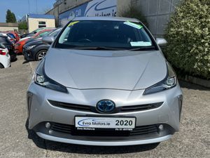 Toyota Prius TOURING SELECTION HYBRID AUTOMATIC 1. - Image 2