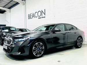 *241*ONLY 13,000 MILES*BMW I5 M-SPORT 250KW 84KWH - Image 3