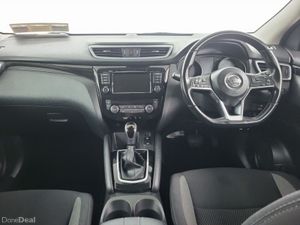 Nissan Qashqai 1.3 PET SV **Auto** - Image 4