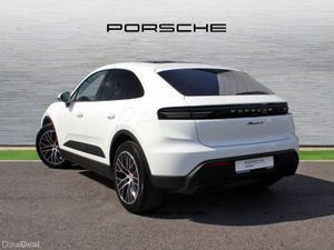 Porsche Macan 4 Electric - Image 3