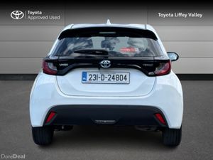 Toyota Yaris YARIS 1.5 HYBRID LUNA - Image 4