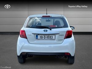Toyota Yaris YARIS HYBRID LUXURY MC - Image 4