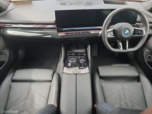 BMW 5-Series 530e M Sport Saloon - Image 4