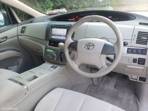 Toyota Estima 2011 - Image 4