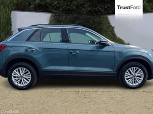 Volkswagen T-Roc Life - Image 3