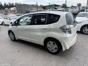 2013 Honda Fit Hybrid Automatic - Image 2