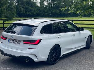 BMW 3-Series M-Sport Plug in Hybrid 2021 - Image 3