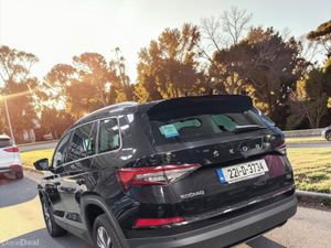 2022Skoda Kodiaq 2.0 TDI 150HP DSG Ambition 7 Seat - Image 4